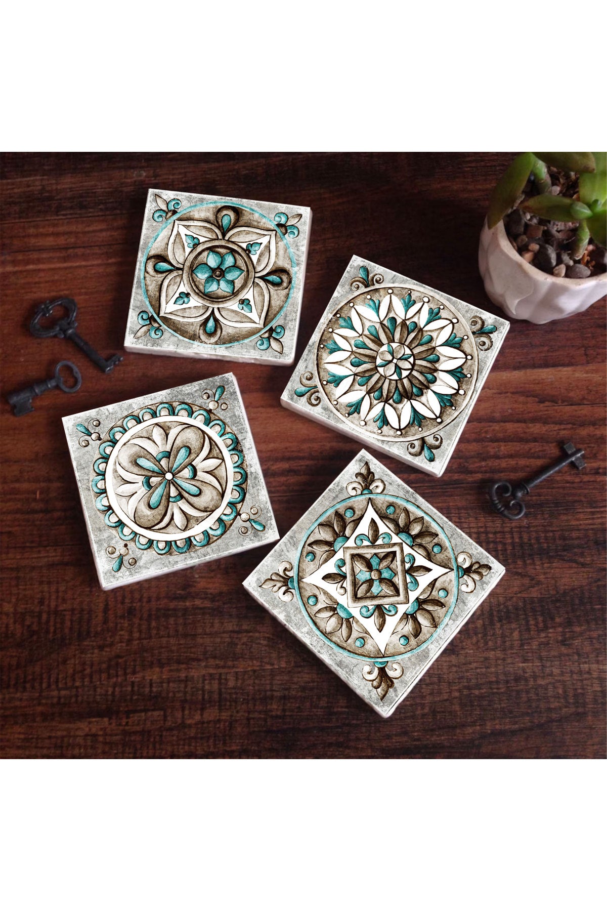 Pinecone Çini Sanatı Taş Bardak Altlığı Seti - 4 Parça - Dekoratif, Rustik Mutfak Aksesuarı, 10x10 cm, Kaydırmaz Tabanlı, Şık ve Dayanıklı SC146