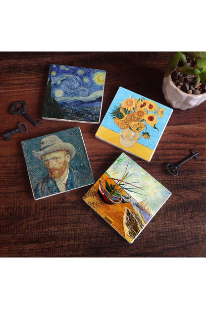 Pinecone Van Gogh Balıkçı Tekneleri, On İki Ayçiçekli Vazo, Yıldızlı Gece, Otoportre Taş Bardak Altlığı Seti - 4 Parça - Dekoratif, Rustik Mutfak Aksesuarı, 10x10 cm, Kaydırmaz TabanlıSC154