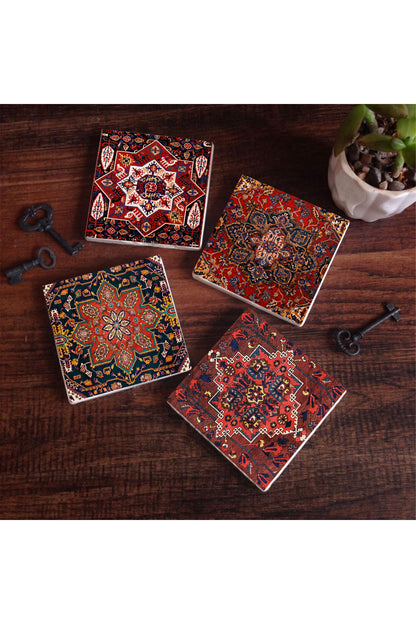 Pinecone Desen Taş Bardak Altlığı Seti - 4 Parça - Dekoratif, Rustik Mutfak Aksesuarı, 10x10 cm, Kaydırmaz Tabanlı, Şık ve Dayanıklı SC170
