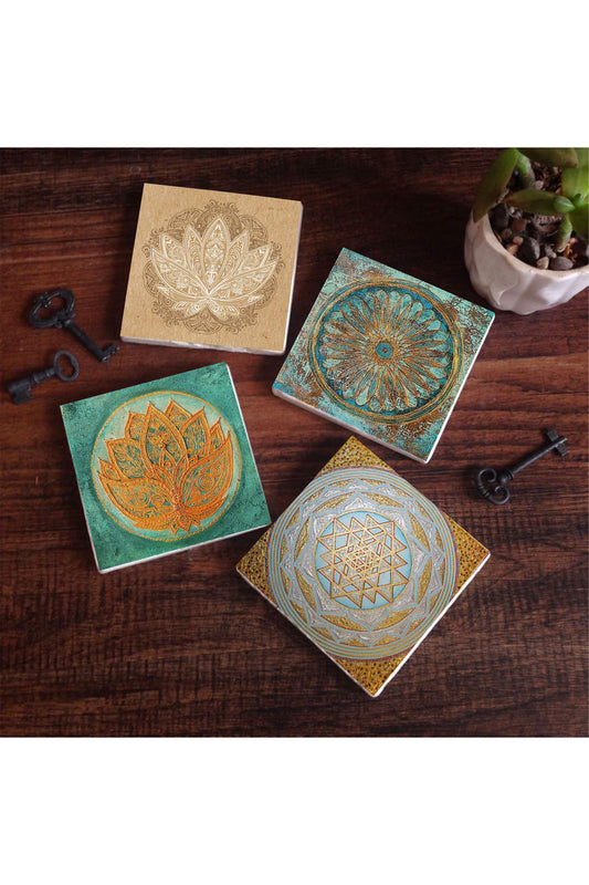 Pinecone Yaşam Çiçeği, Lotus Çiçeği, Sri Yantra Taş Bardak Altlığı Seti - 4 Parça - Dekoratif, Rustik Mutfak Aksesuarı, 10x10 cm, Kaydırmaz Tabanlı, Şık ve Dayanıklı SC207