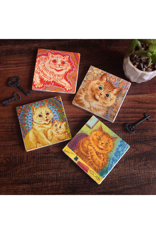 Pinecone Louis Wain Kediler Taş Bardak Altlığı Seti - 4 Parça - Dekoratif, Rustik Mutfak Aksesuarı, 10x10 cm, Kaydırmaz Tabanlı, Şık ve Dayanıklı SC214