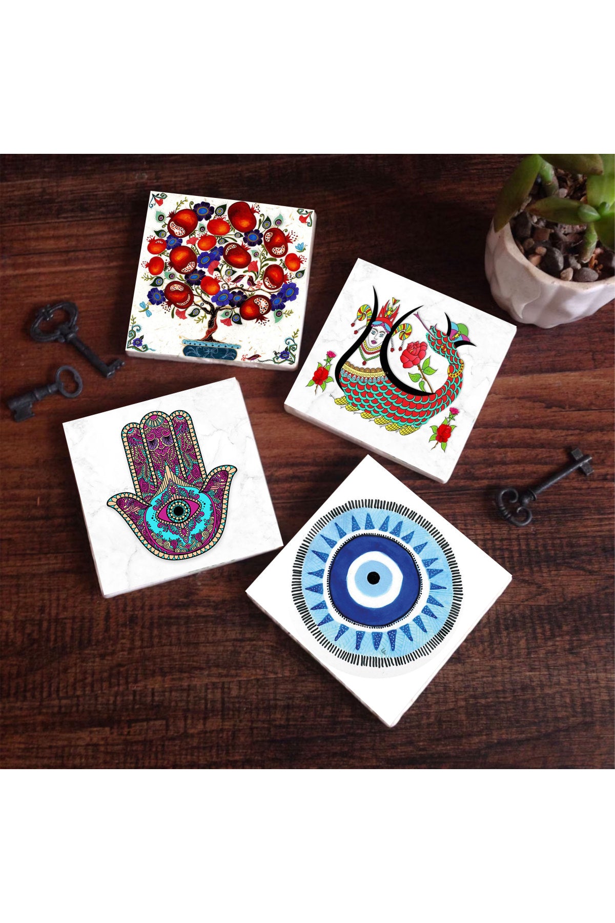 Pinecone Nazar, Fatma Ana Eli (Hamsa), Şahmeran, Nar Ağacı Taş Bardak Altlığı Seti - 4 Parça - Dekoratif, Rustik Mutfak Aksesuarı, 10x10 cm, Kaydırmaz Tabanlı, Şık ve Dayanıklı SC219