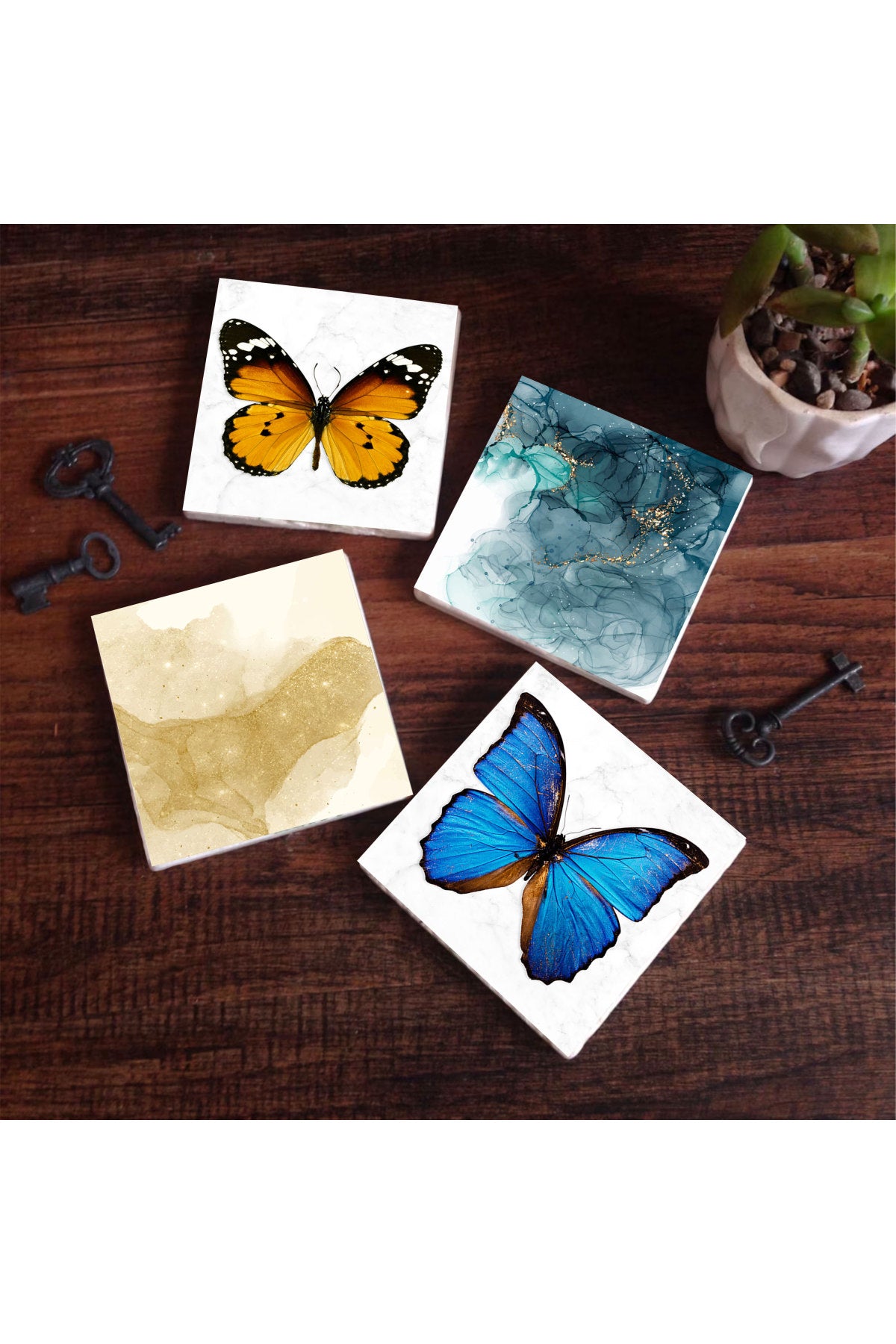 Pinecone Kelebek, Soyut Sanat Taş Bardak Altlığı Seti - 4 Parça - Dekoratif, Rustik Mutfak Aksesuarı, 10x10 cm, Kaydırmaz Tabanlı, Şık ve Dayanıklı SC279