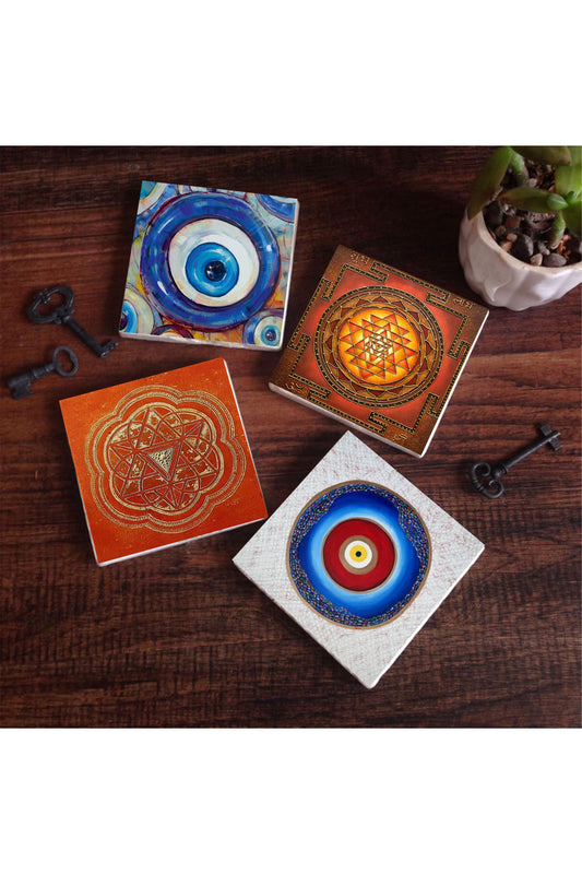 Pinecone Nazar, Sri Yantra Taş Bardak Altlığı Seti - 4 Parça - Dekoratif, Rustik Mutfak Aksesuarı, 10x10 cm, Kaydırmaz Tabanlı, Şık ve Dayanıklı SC383