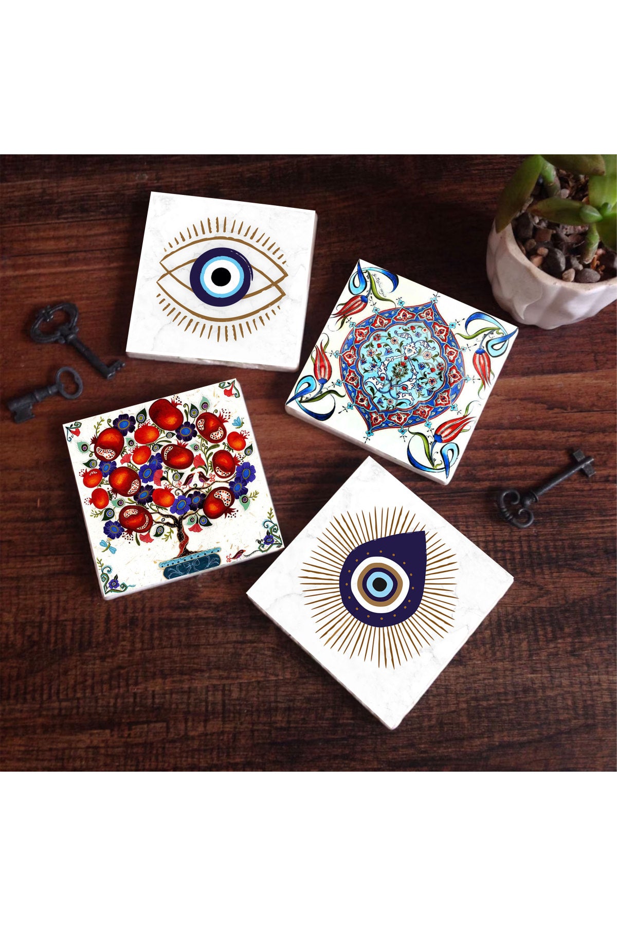 Pinecone Nazar, Çini Sanatı, Nar Ağacı Taş Bardak Altlığı Seti - 4 Parça - Dekoratif, Rustik Mutfak Aksesuarı, 10x10 cm, Kaydırmaz Tabanlı, Şık ve Dayanıklı SC408