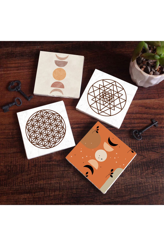 Pinecone Bohem, Minimalist Soyut, Yaşam Çiçeği, Sri Yantra Taş Bardak Altlığı Seti - 4 Parça - Dekoratif, Rustik Mutfak Aksesuarı, 10x10 cm, Kaydırmaz Tabanlı, Şık ve Dayanıklı SC456