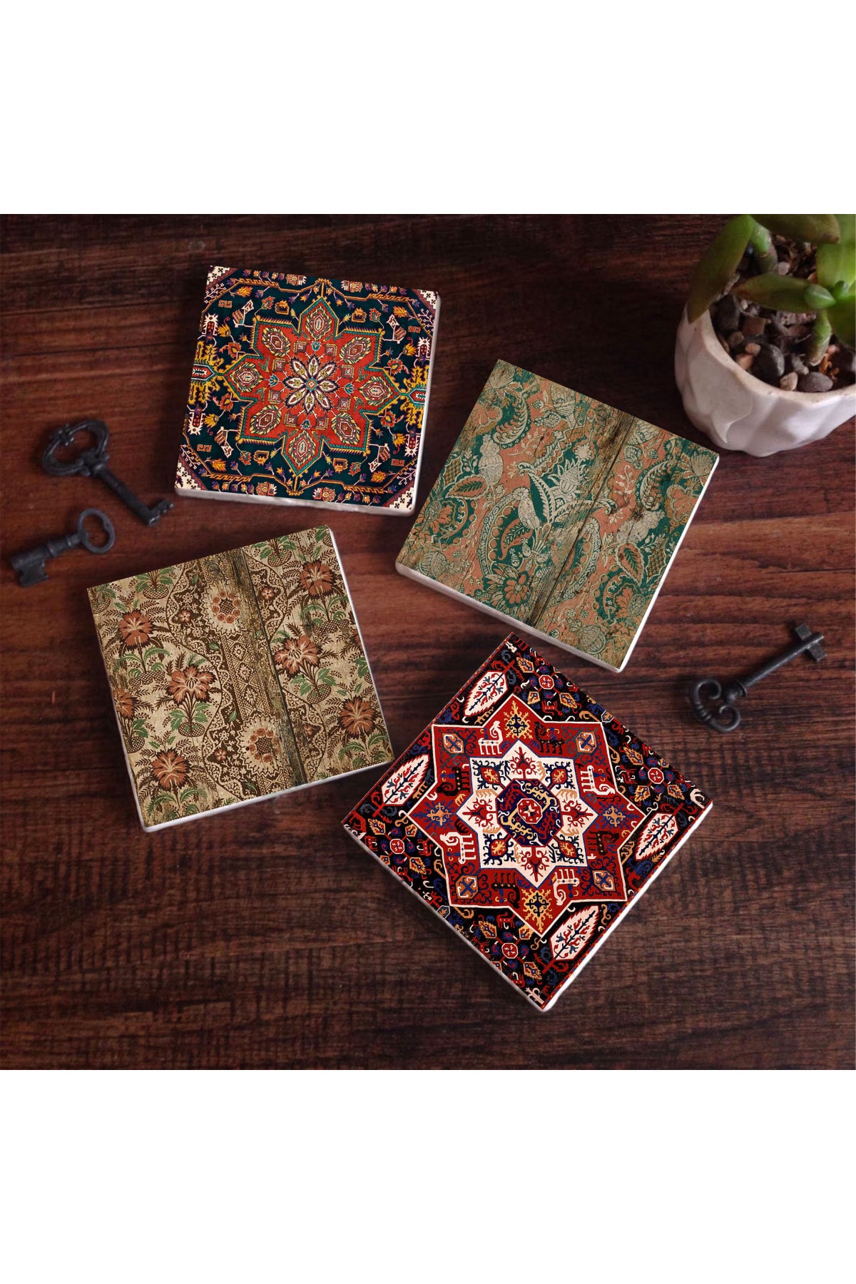 Pinecone Vintage Desen Taş Bardak Altlığı Seti - 4 Parça - Dekoratif, Rustik Mutfak Aksesuarı, 10x10 cm, Kaydırmaz Tabanlı, Şık ve Dayanıklı SC500
