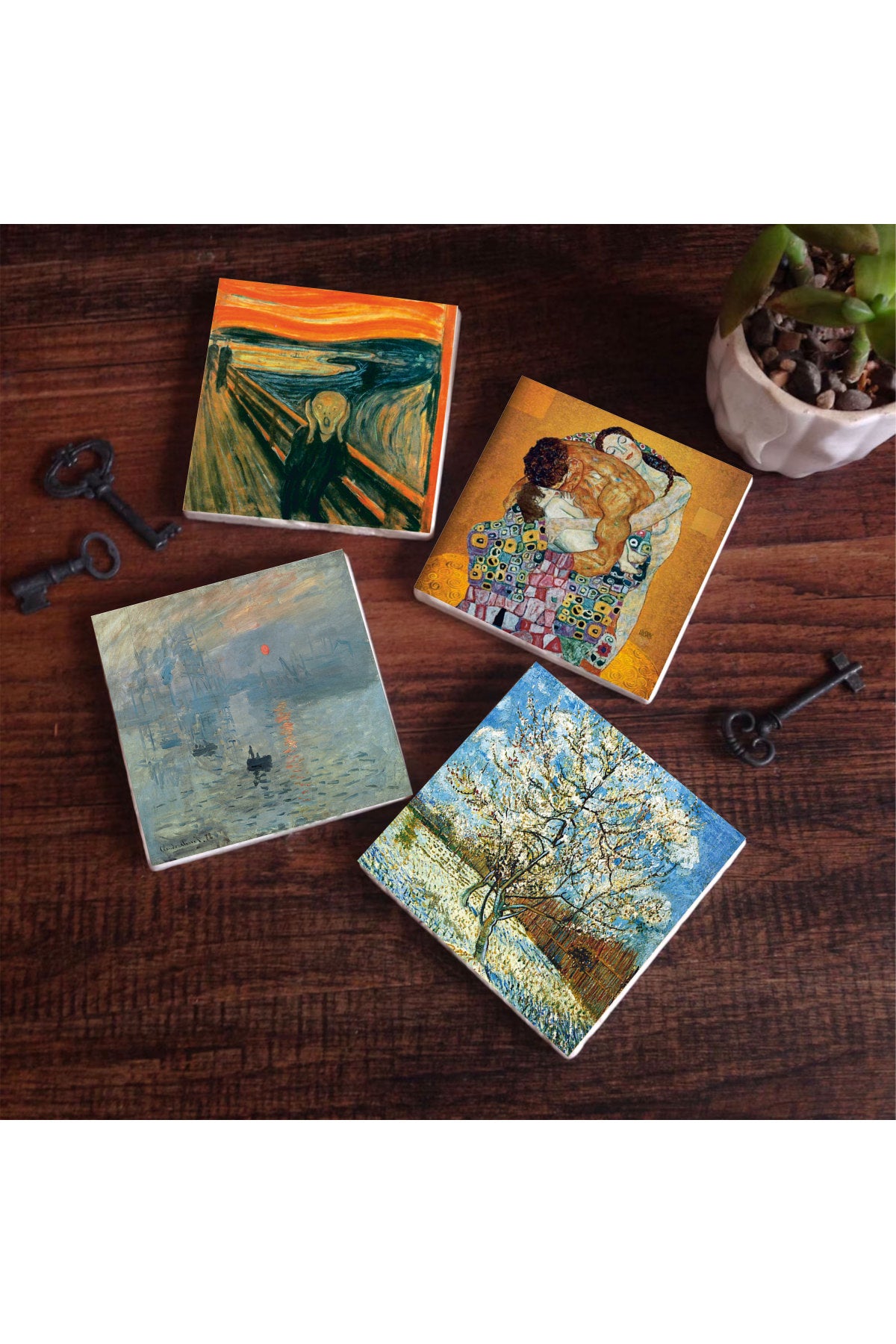 Pinecone Van Gogh Şeftali Ağacı, Monet Gün Doğumu, Çığlık, Gustav Klimt Aile Kucaklama Taş Bardak Altlığı Seti - 4 Parça - Dekoratif, Rustik Mutfak Aksesuarı, 10x10 cm, Kaydırmaz TabanlıSC539
