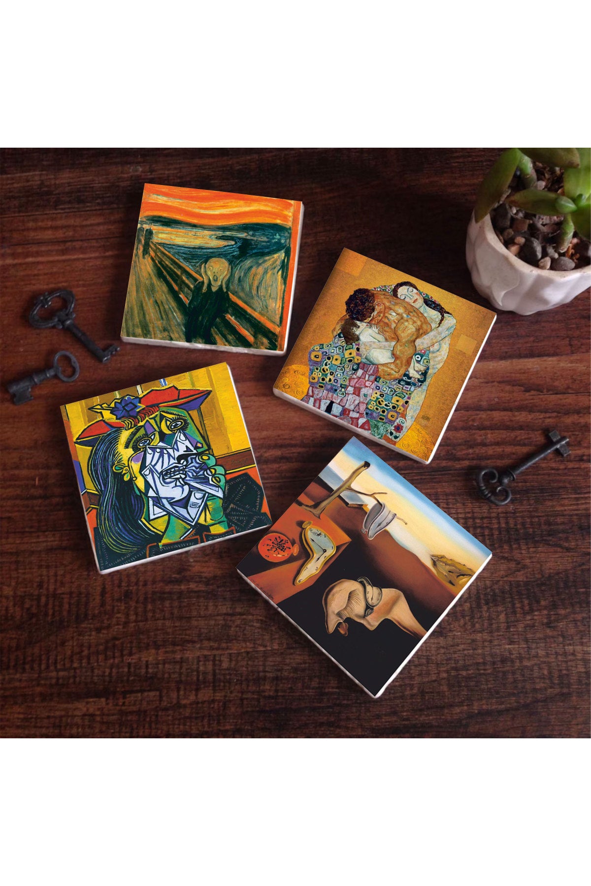 Pinecone Dalí Belleğin Azmi, Picasso Ağlayan Kadın, Çığlık, Gustav Klimt Aile Kucaklama Taş Bardak Altlığı Seti - 4 Parça - Dekoratif, Rustik Mutfak Aksesuarı, 10x10 cm, Kaydırmaz TabanlıSC551