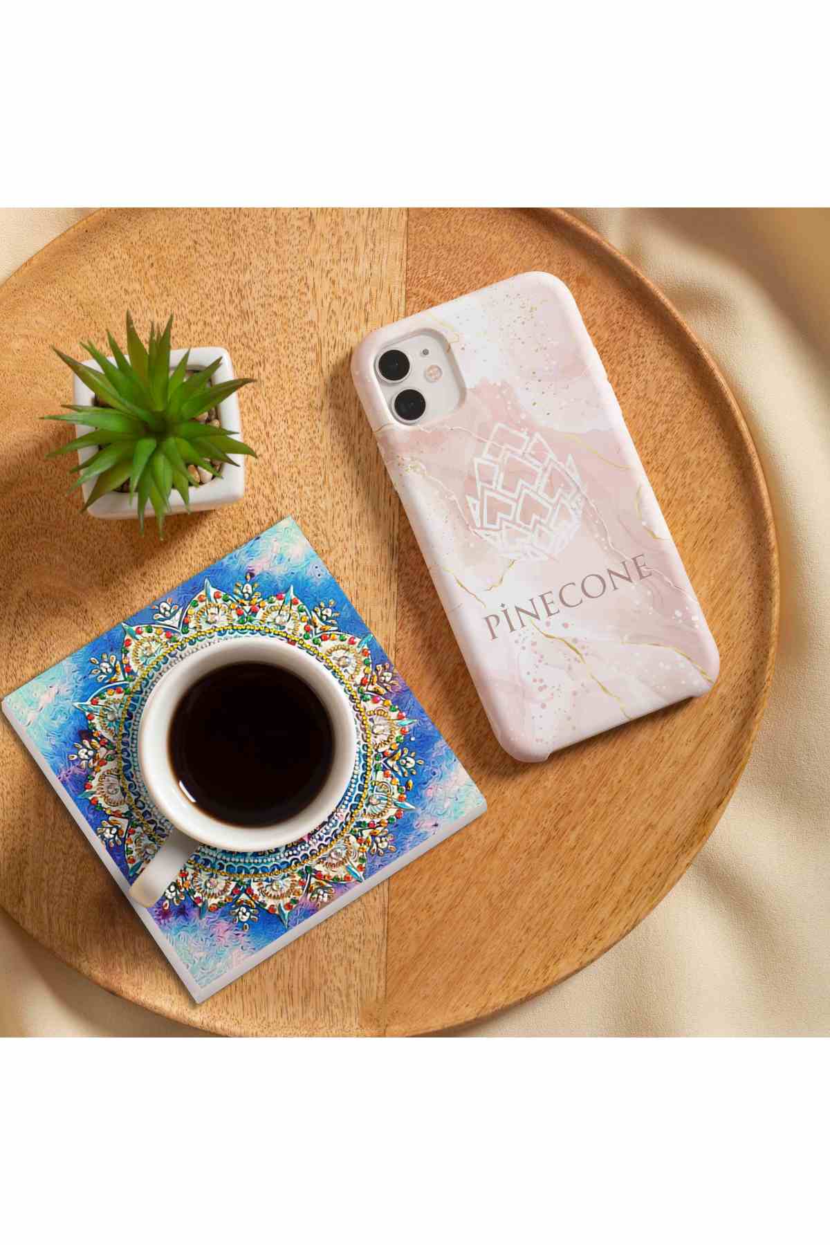 Pinecone Nazar, Mandala, Fil, Şahmeran Taş Bardak Altlığı Seti - 4 Parça - Dekoratif, Rustik Mutfak Aksesuarı, 10x10 cm, Kaydırmaz Tabanlı, Şık ve Dayanıklı SC124